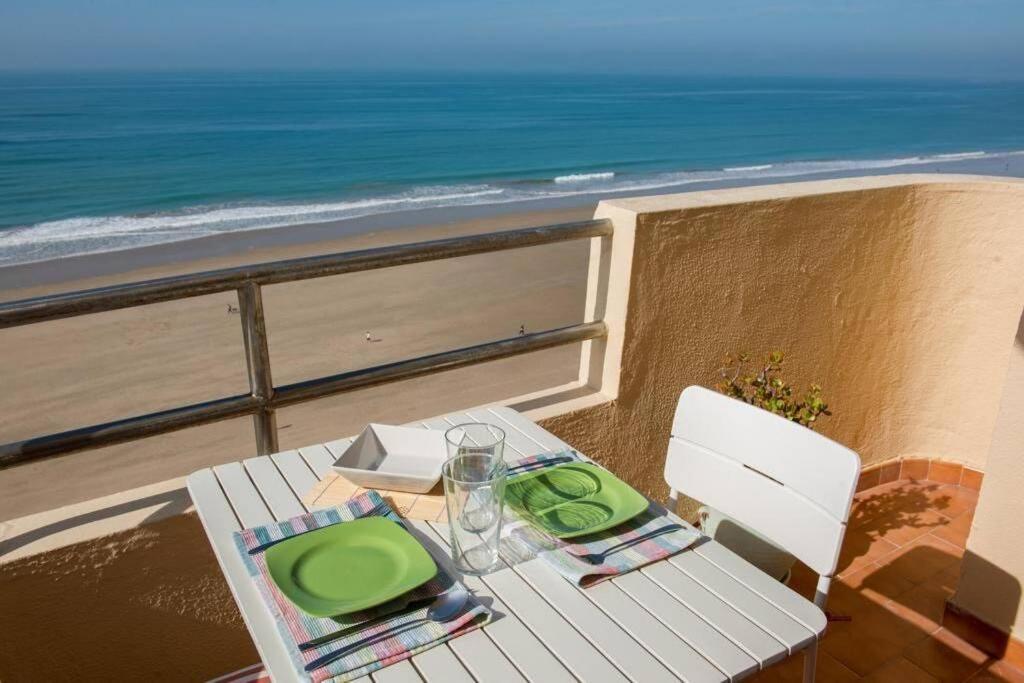 GATU Villa Bani con terraza y vista frontal al mar Cadice Esterno foto